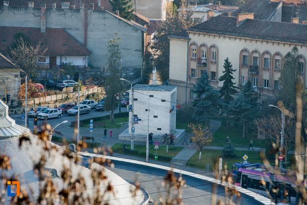 panorama-cu-monumentul-rezistentei-anticomuniste-din-cluj-napoca-judetul-cluj.jpg