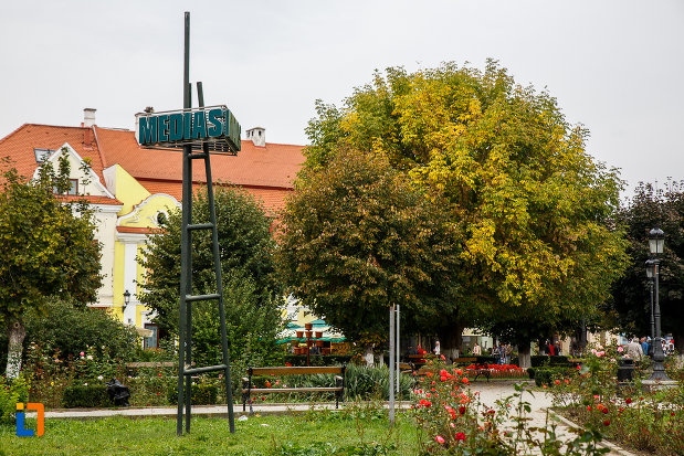 parc-central-din-orasul-medias-judetul-sibiu.jpg
