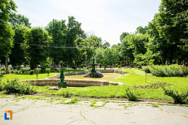 parc-din-orasul-ramnicu-sarat-judetul-buzau.jpg