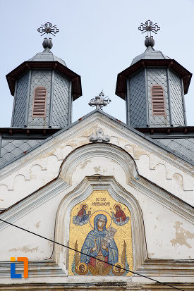 partea-de-sus-de-la-biserica-cuvioasa-paraschiva-1836-din-rosiorii-de-vede-judetul-teleorman.jpg