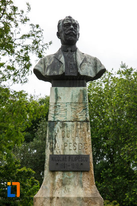 partea-de-sus-de-la-bustul-lui-nicolae-filipescu-din-focsani.jpg