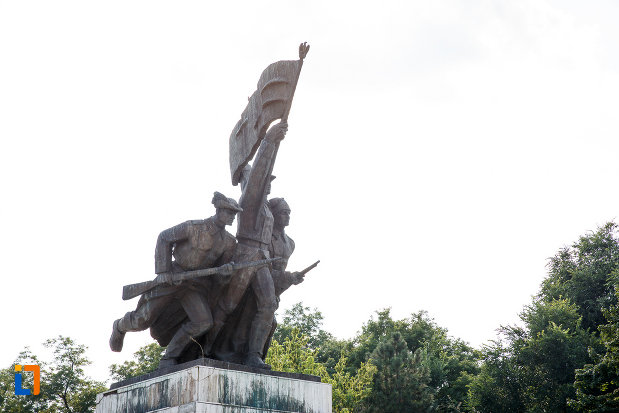 partea-de-sus-de-la-monumentul-independentei-din-turnu-magurele-judetul-teleorman.jpg