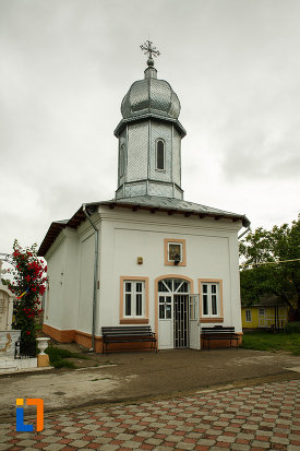 partea-din-fata-de-la-biserica-sf-spiridon-din-focsani-judetul-vrancea.jpg