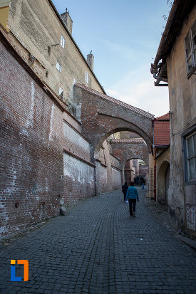 pasajul-scarilor-din-sibiu-judetul-sibiu.jpg