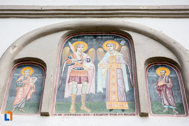 pictura-murala-biserica-sf-arhagheli-mihail-si-gavril-din-mihailesti-judetul-giurgiu.jpg