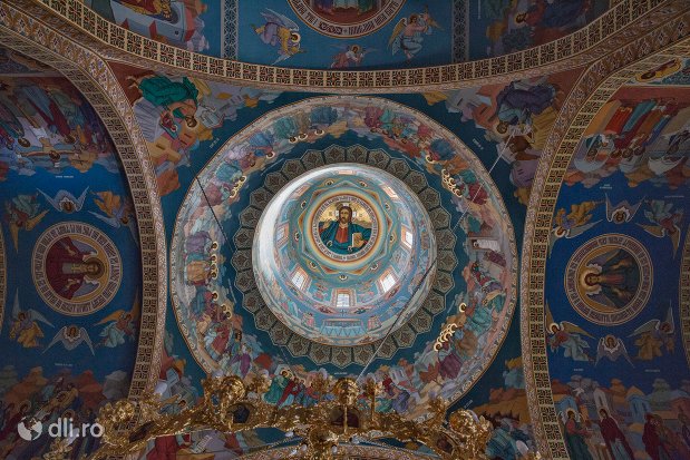 picturi-din-incinta-catedralei-ortodoxe-din-negresti-oas-judetul-satu-mare.jpg