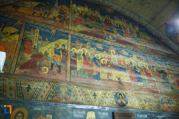 picturi-murale-aflate-in-biserica-de-lemn-sf-pantelimon-din-baile-olanesti-judetul-valcea.jpg