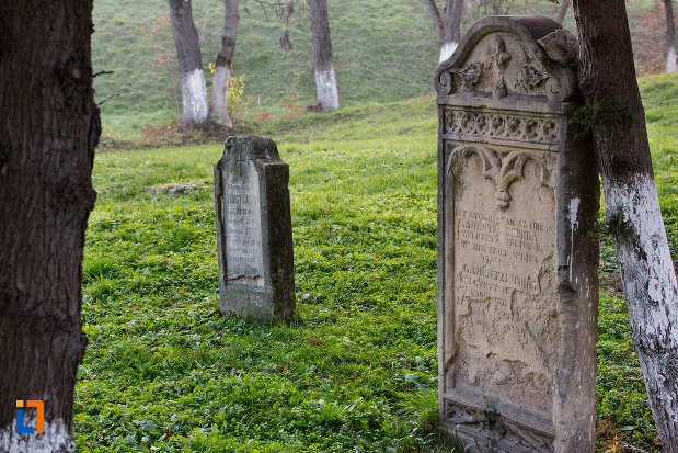 pietre-funerare-biserica-romano-catolica-calvaria-din-cluj-napoca-judetul-cluj.jpg