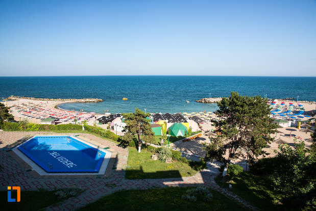 piscina-privata-din-statiunea-neptun-olimp-judetul-constanta.jpg