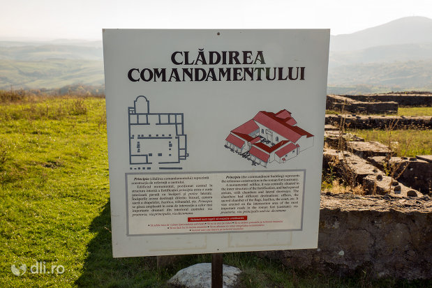 placuta-cu-cladirea-comandamentului-din-orasul-porolissum-din-moigrad-judetul-salaj.jpg