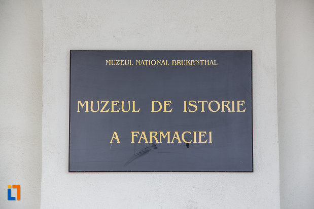 placuta-cu-muzeul-de-istorie-a-farmaciei-din-sibiu-judetul-sibiu.jpg