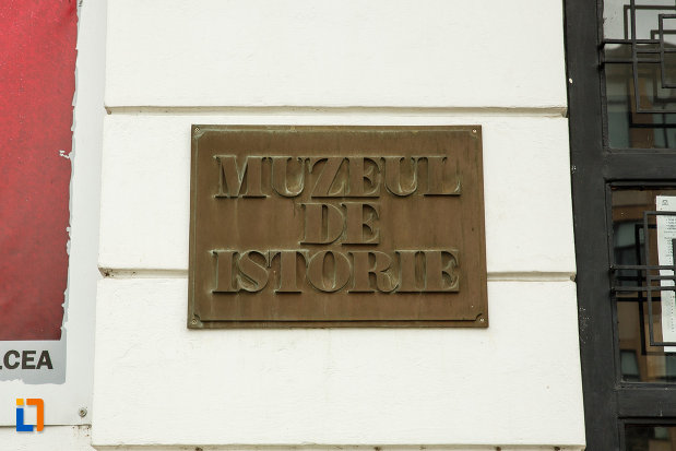 placuta-cu-muzeul-de-istorie-din-ramnicu-valcea-judetul-valcea.jpg