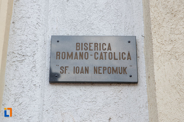placuta-de-la-biserica-romano-catolica-sf-ioan-nepomuc-din-suceava-judetul-suceava.jpg