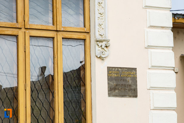 placuta-de-la-casa-azi-sectie-a-muzeului-judetean-din-giurgiu-judetul-giurgiu.jpg