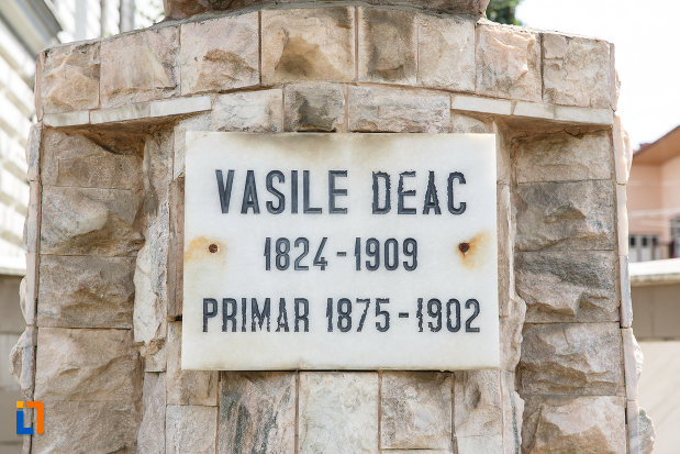 placuta-de-pe-bustul-lui-vasile-dea-din-vatra-dornei-judetul-suceava.jpg