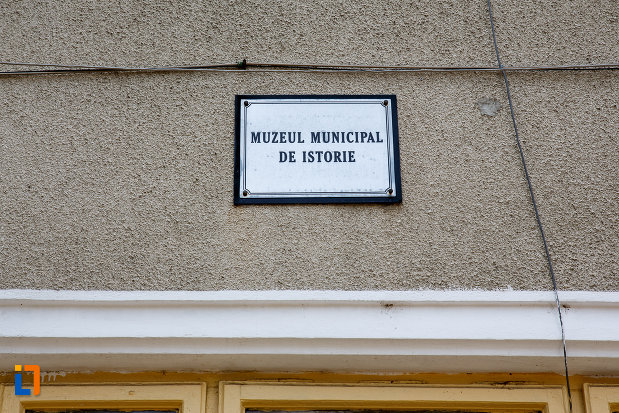 placuta-de-pe-muzeul-municipal-de-istorie-din-rosiori-de-vede-judetul-teleorman.jpg