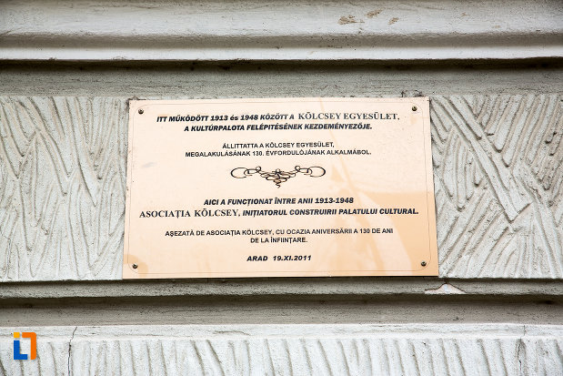 placuta-de-pe-palatul-cultural-din-arad-judetul-arad.jpg