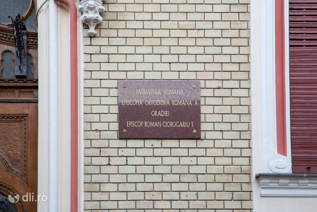 placuta-de-pe-patriarhia-romana-episcopia-ortodoxa-romana-a-oradei-palatul-rimanoczy-junior-din-oradea-judetul-bihor.jpg