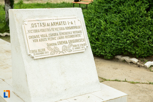 placuta-inscriptionata-monumentul-generalului-eremia-grigorescu-din-targu-bujor-judetul-galati.jpg