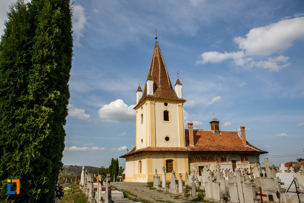 poza-cu-biserica-din-grui-nasterea-sf-ioan-botezatorul-1742-din-saliste-judetul-sibiu.jpg
