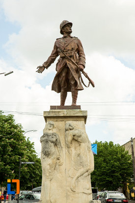 poza-cu-monumentul-eroilor-din-calafat-judetul-dolj.jpg