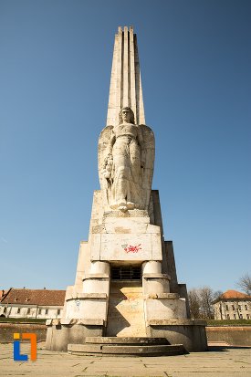 poza-cu-obeliscul-lui-horea-closca-si-crisan-din-alba-iulia-judetul-alba.jpg