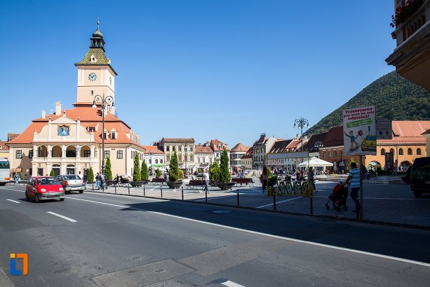 poza-cu-piata-sfatului-din-brasov-judetul-brasov.jpg