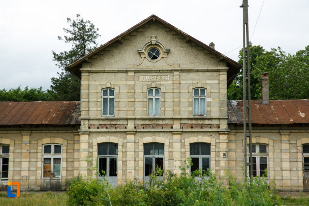prim-plan-cu-gara-1893-din-odobesti-judetul-vrancea.jpg