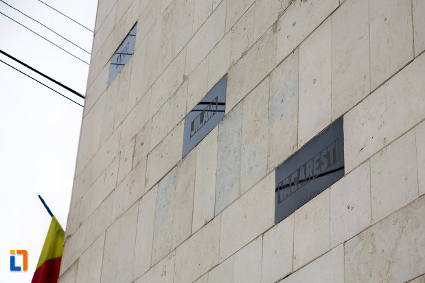 prim-plan-cu-monumentul-rezistentei-anticomuniste-din-cluj-napoca-judetul-cluj.jpg