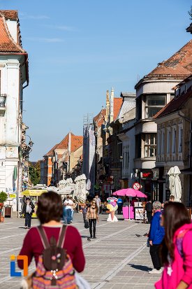 promenada-din-orasul-brasov-judetul-brasov.jpg