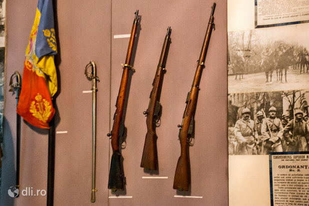 pusca-expusa-in-muzeul-militar-din-oradea-judetul-bihor.jpg