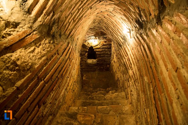scari-din-tunel-asezarea-romana-sucidava-din-corabia-judetul-olt.jpg