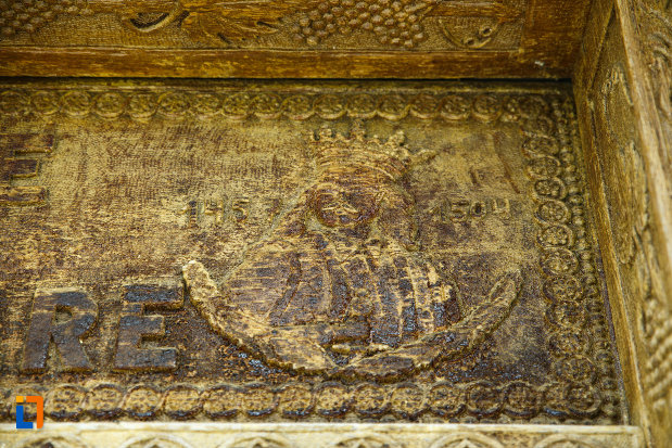 sculptura-domnitorului-stefan-cel-mare-beciul-domnesc-din-panciu-judetul-vrancea.jpg