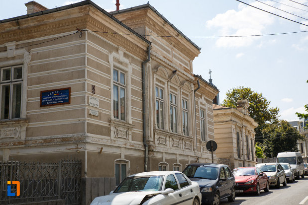 sediul-comenduirii-garnizoanei-tulcea-fosta-banca-dunarii-din-tulcea-judetul-tulcea.jpg