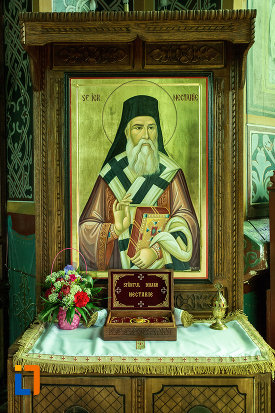 sf-ierarh-nectarie-biserica-sf-nicolae-din-slatina-judetul-olt.jpg