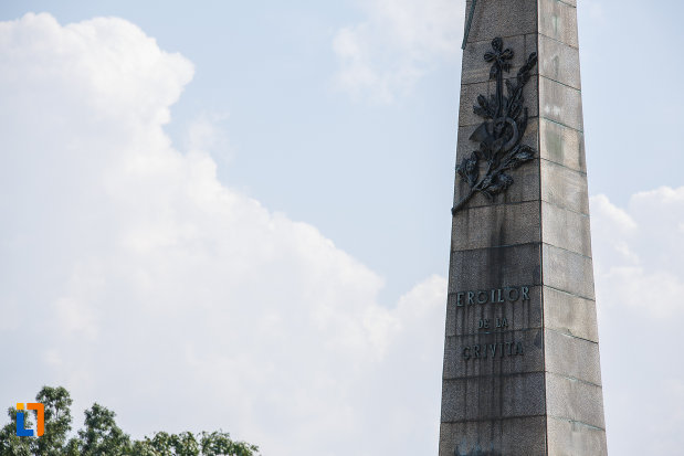 simbol-de-pe-monumentul-vanatorilor-din-razboiul-de-independenta-din-ploiesti-judetul-prahova.jpg