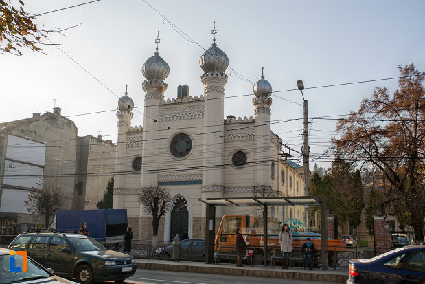 sinagoga-neologa-din-cluj-napoca-judetul-cluj.jpg