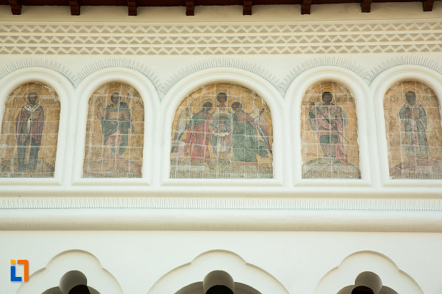 sir-de-picturi-murale-de-la-biserica-sf-voievozi-din-targu-jiu-judetul-gorj.jpg