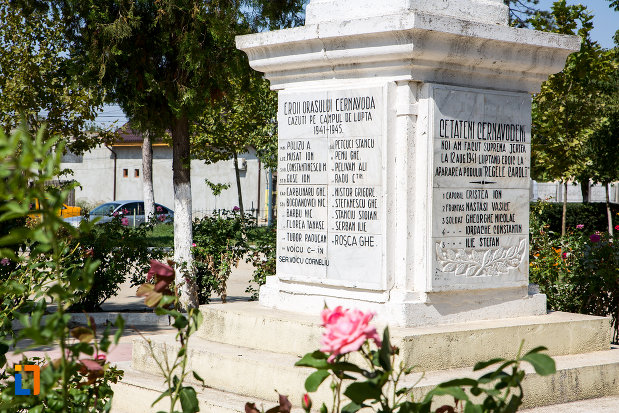 soclul-de-la-monumentul-eroilor-din-cernavoda-judetul-constanta.jpg