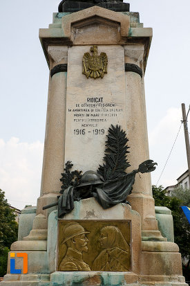 soclul-de-la-monumentul-eroilor-din-rosiori-de-vede-judetul-teleorman.jpg