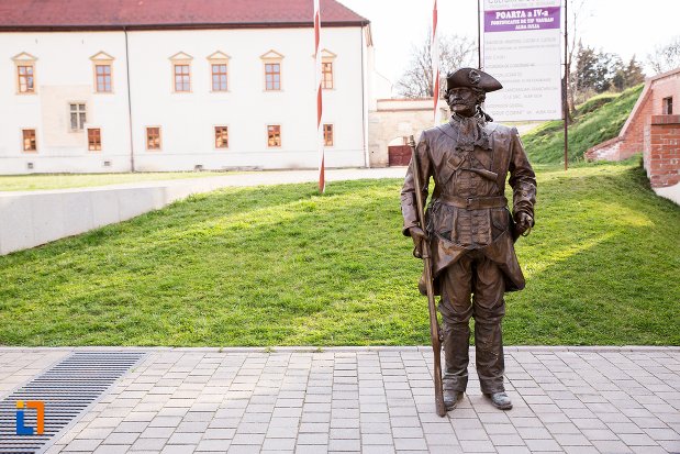 soldat-de-la-cetatea-alba-carolina-din-alba-iulia-judetul-alba.jpg