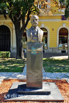 statuia-ion-ic-bratianu.jpg