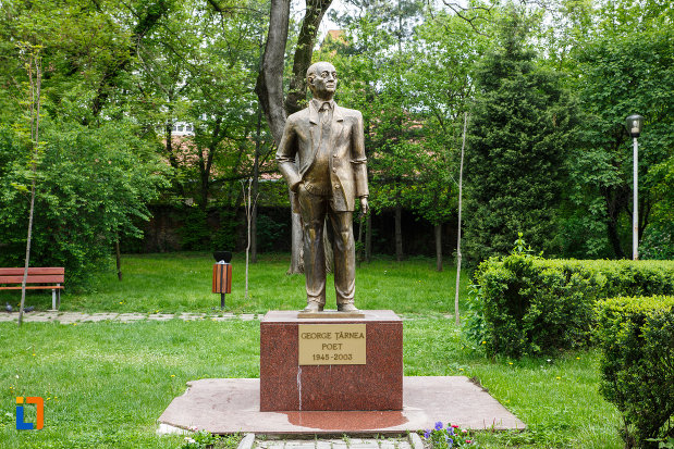 statuia-lui-gheorghe-tarnea-din-ramnicu-valcea-judetul-valcea.jpg