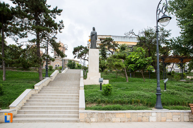 statuia-reginei-maria-din-constanta-judetul-constanta.jpg