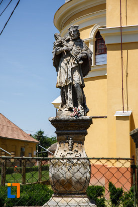 statuia-sf-ioan-nepomuc-1757-din-sannicolau-mare-judetul-timis-imagine-din-fata.jpg