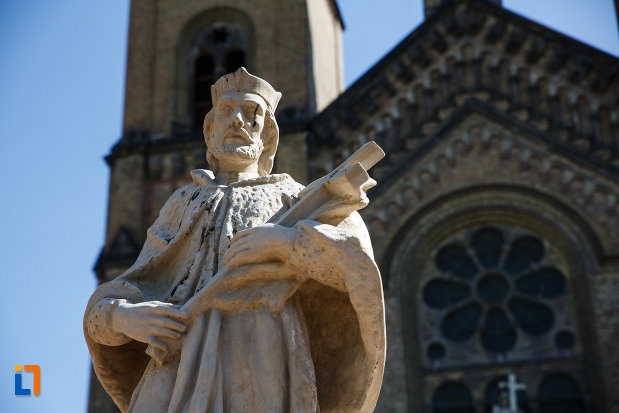 statuia-sf-ioan-nepomuc-din-timisoara-judetul-timis-imagine-cu-partea-superioara.jpg