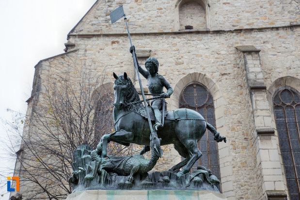 statuia-sfantul-gheorghe-din-cluj-napoca-judetul-cluj.jpg