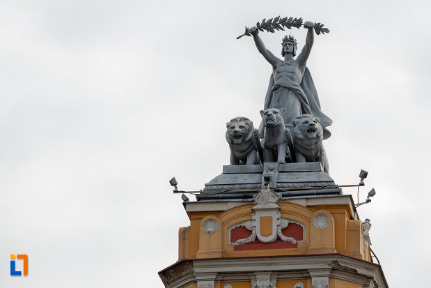 statuie-de-pe-turn-teatrul-national-din-cluj-napoca-judetul-cluj.jpg