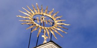 Unică în lume: Fecioara Maria de la Şumuleu Ciuc