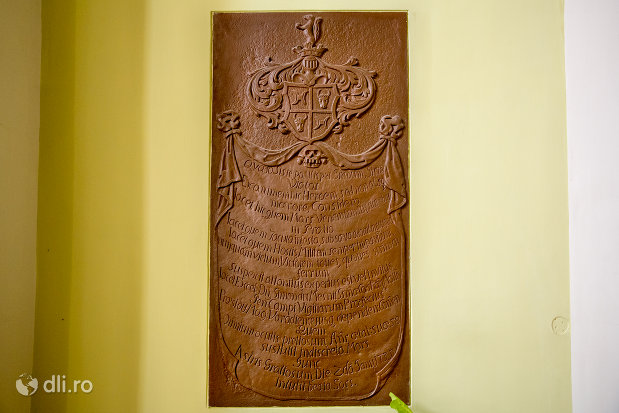 stema-din-biserica-romano-catolica-coborarea-sfantului-duh-din-oradea-judetul-bihor.jpg